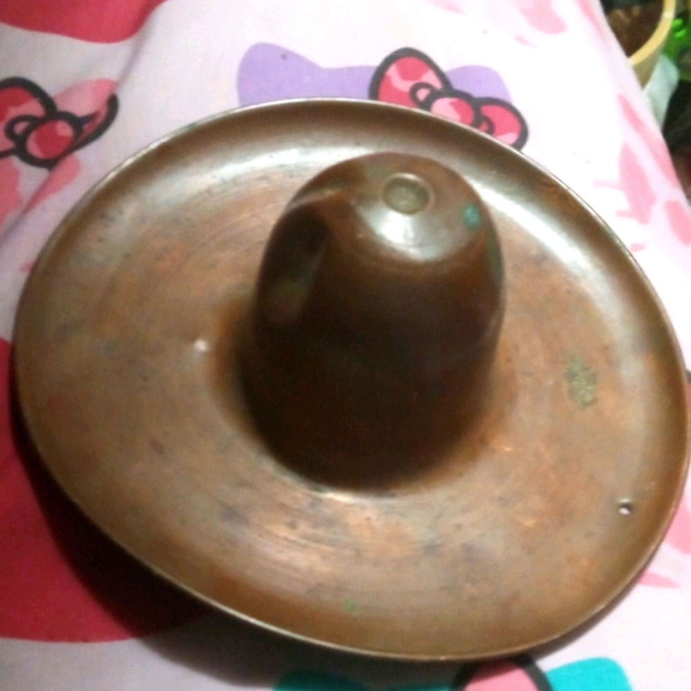 Sombrero metal ashtray ash tray vintage